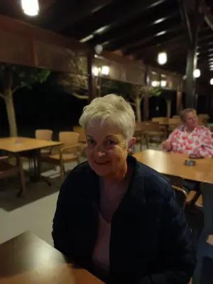 Gabi (67/f)