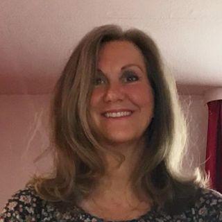 Lilli  (58/f)